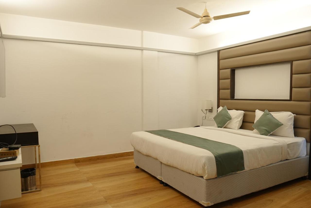 Hotel Konark Khammam エクステリア 写真